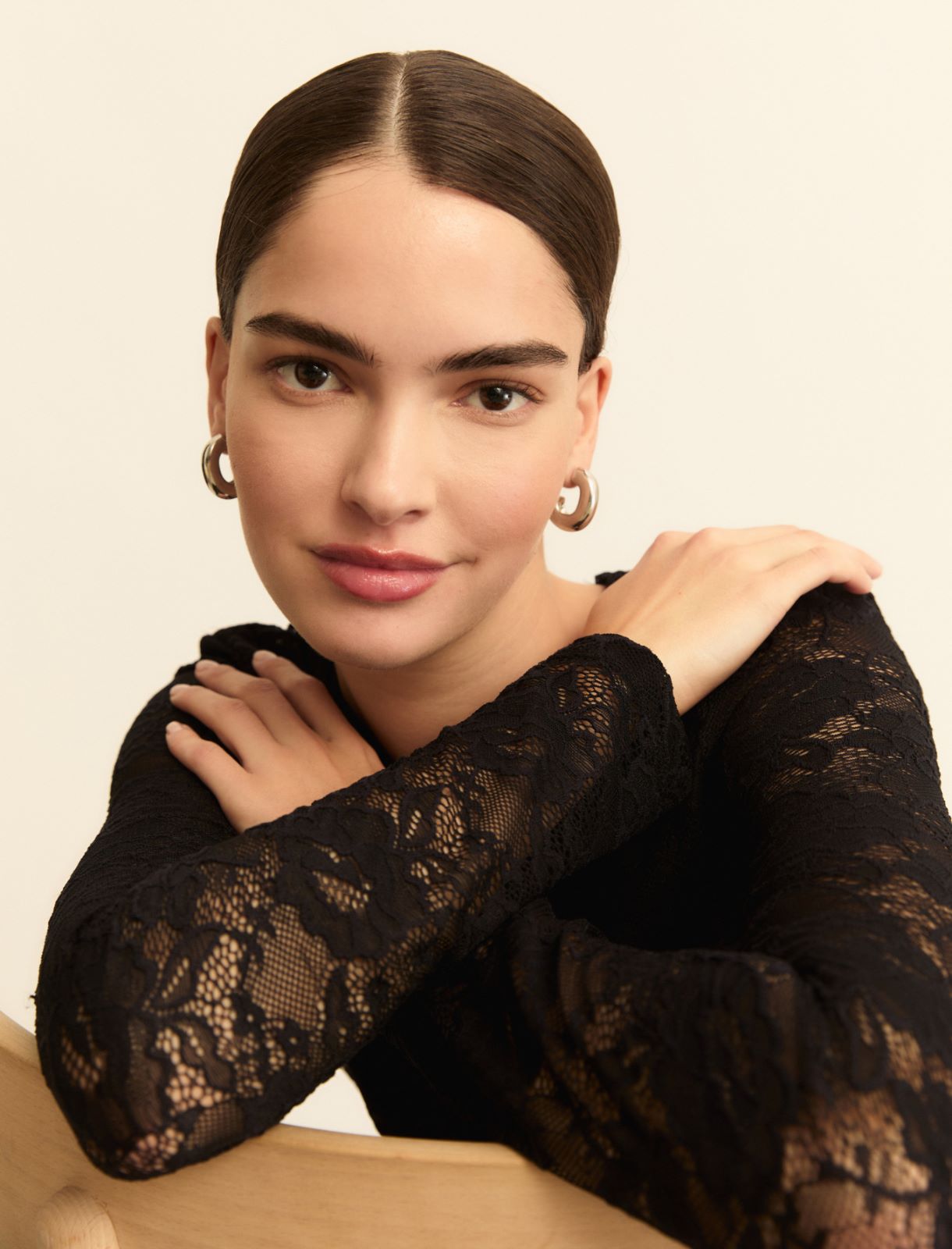 Stretch lace T-shirt - BLACK - Emme