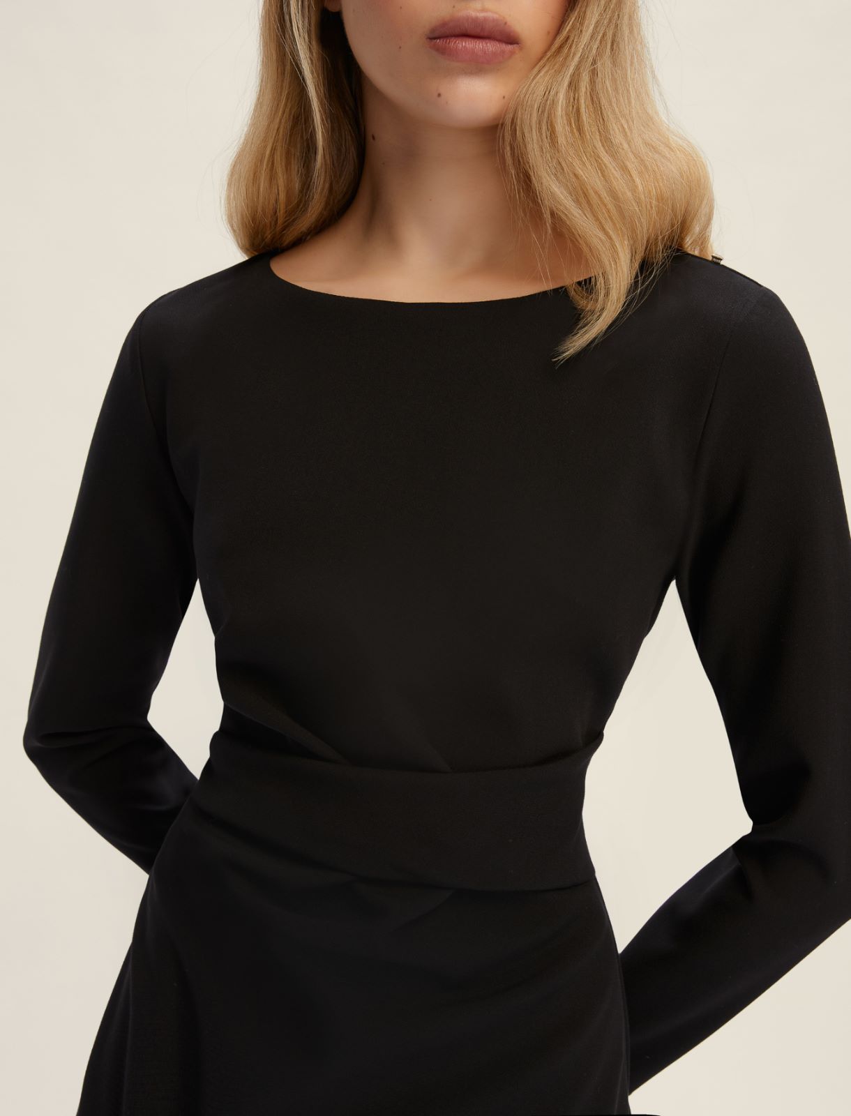 Abito con nodo sul fianco - NERO - Emme - 4