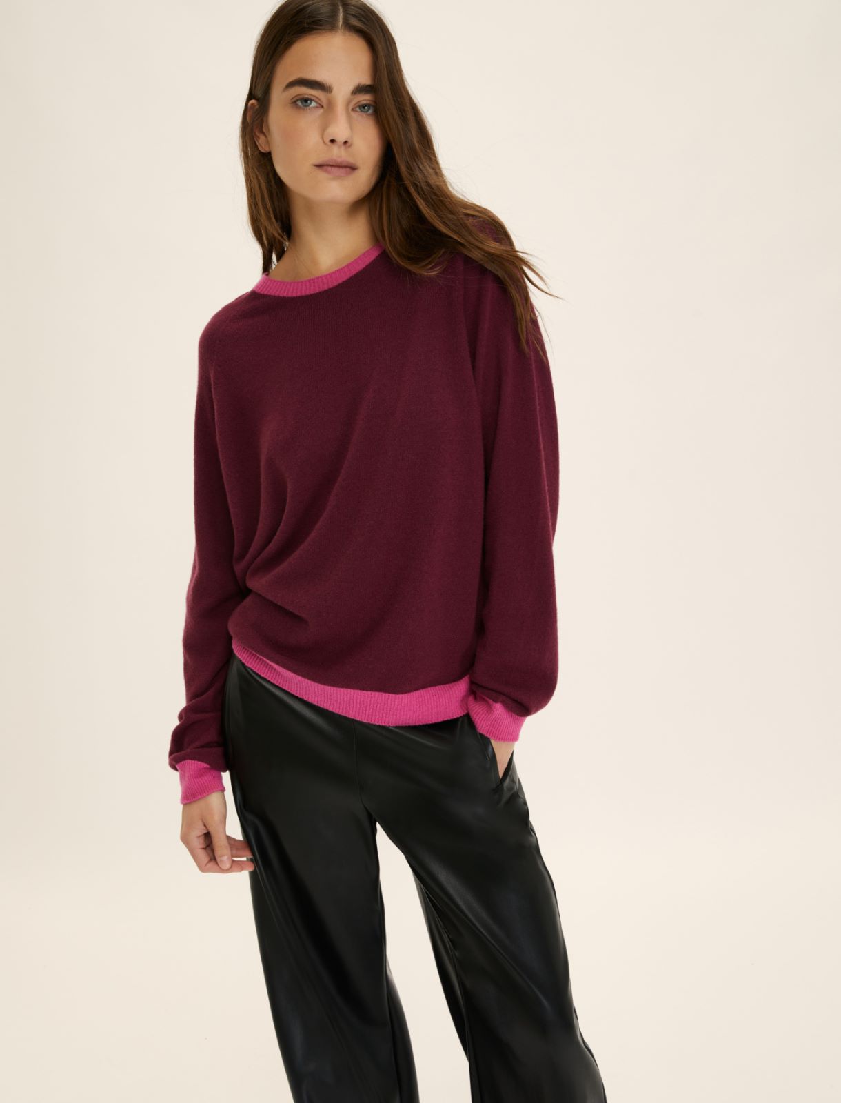Cashmere-blend sweater with contrasting trim detail - BORDEAUX - Emme