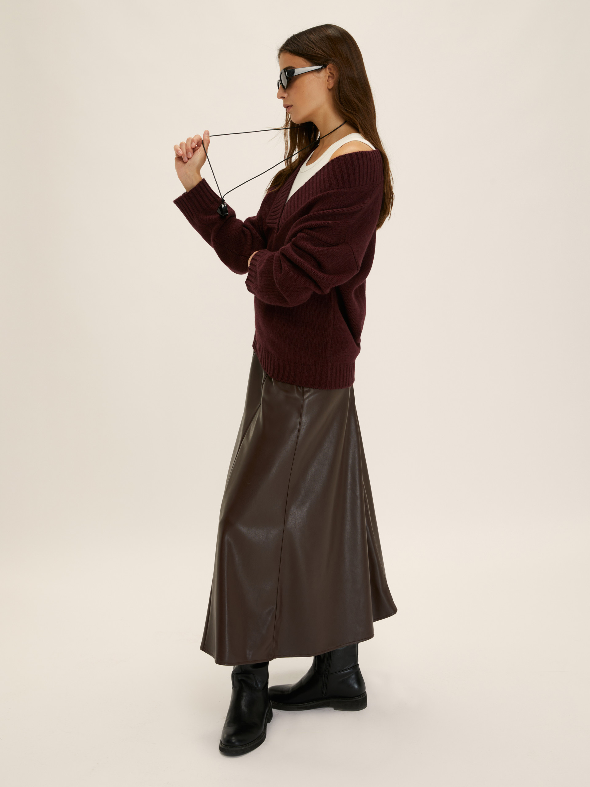 Oversized V-neck sweater - BORDEAUX - Emme - 1