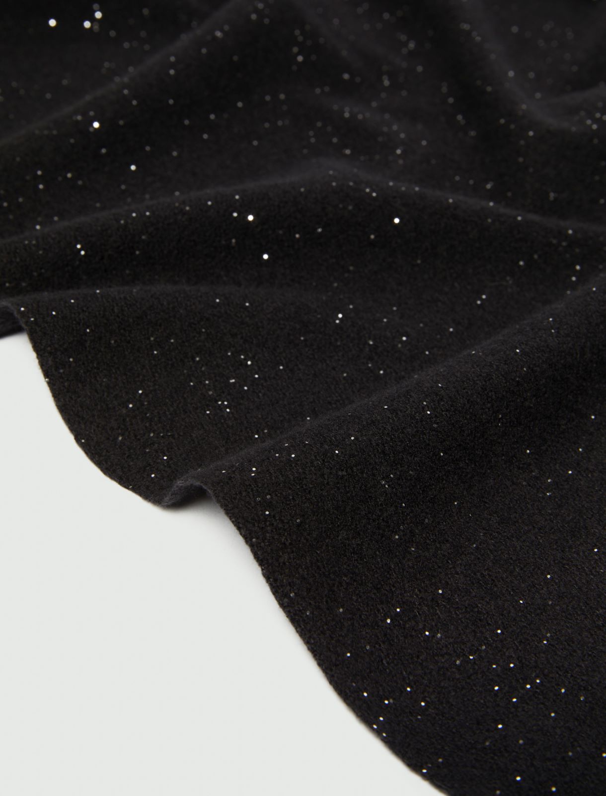 Lurex yarn-embellished fringed stole - BLACK - Emme - 3