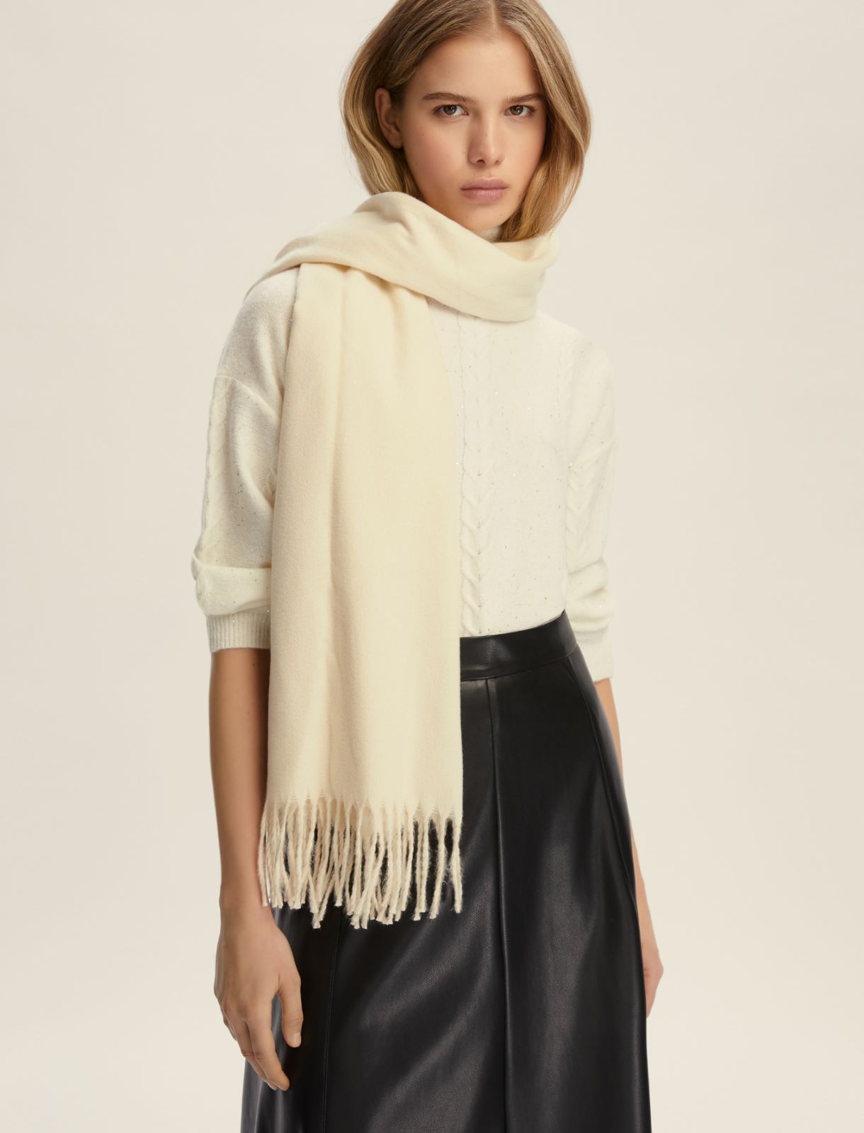 Stola con frange - BIANCO AVORIO - Emme