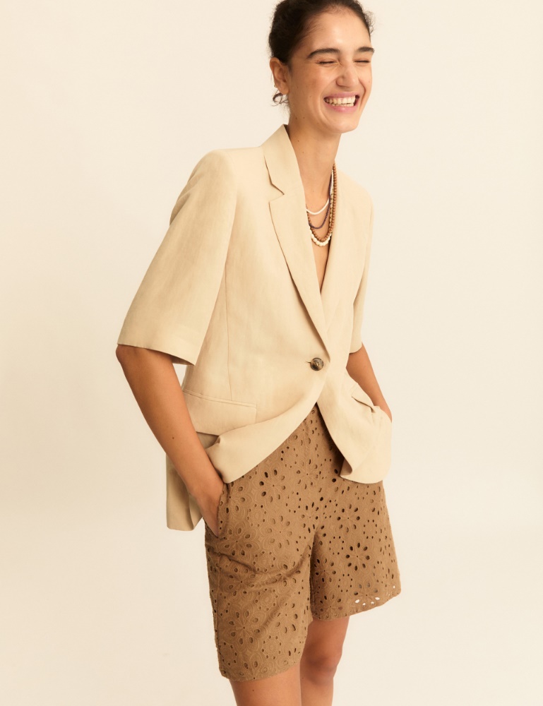 Broderie anglaise muslin Bermuda shorts - CAMEL