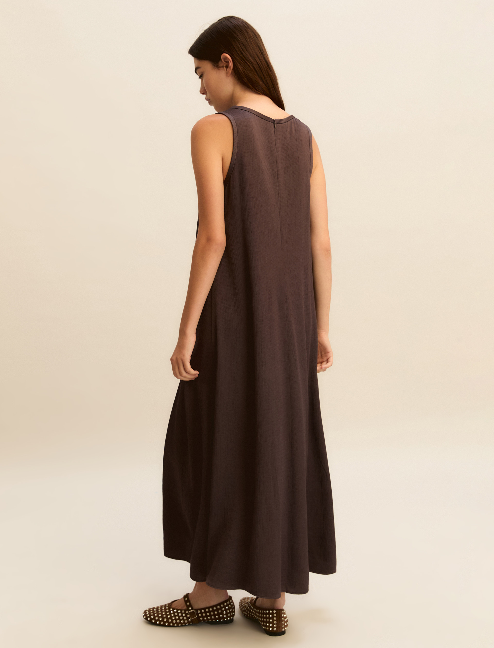 Sleeveless fluid fabric dress - DARK BROWN - Emme - 3
