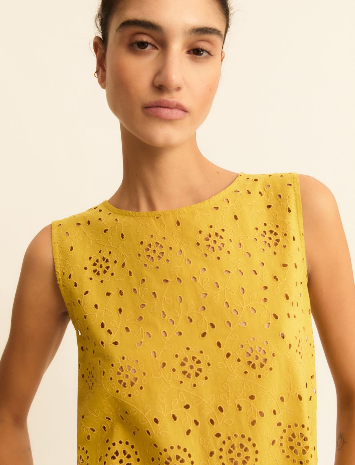 Broderie anglaise flounce top - SUNFLOWER - Emme - 4