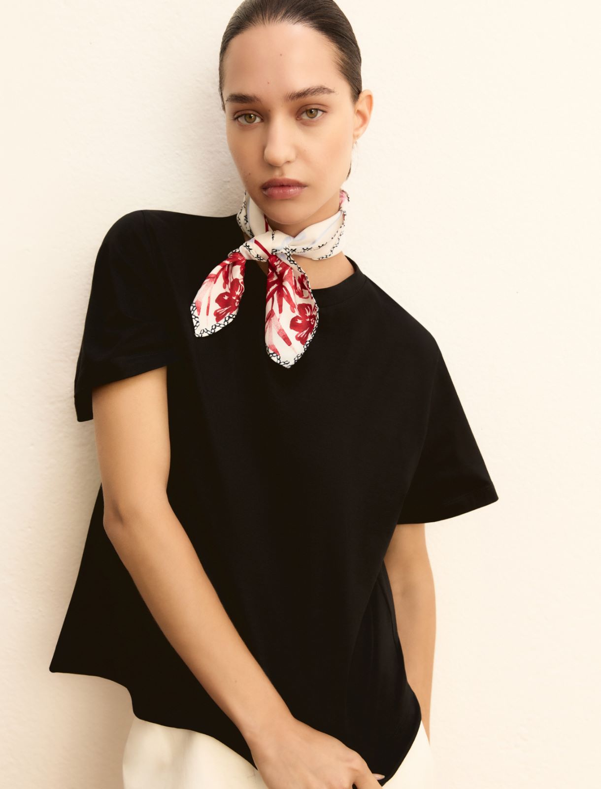 T-shirt in jersey con foulard - BLU - Emme