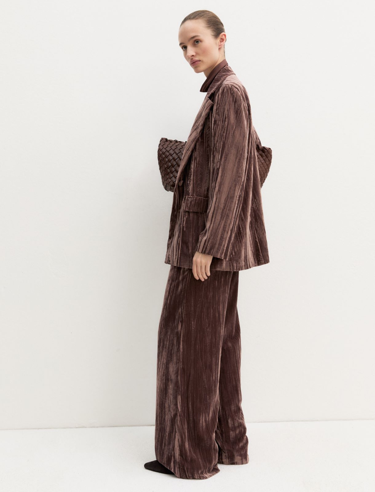 Single-breasted stretch velvet blazer - BROWN - Emme