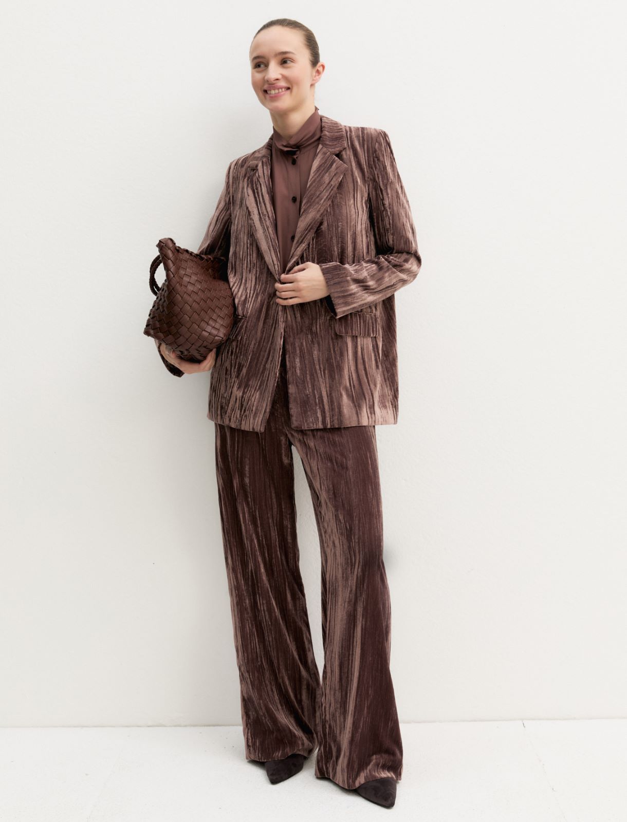 Single-breasted stretch velvet blazer - BROWN - Emme - 2