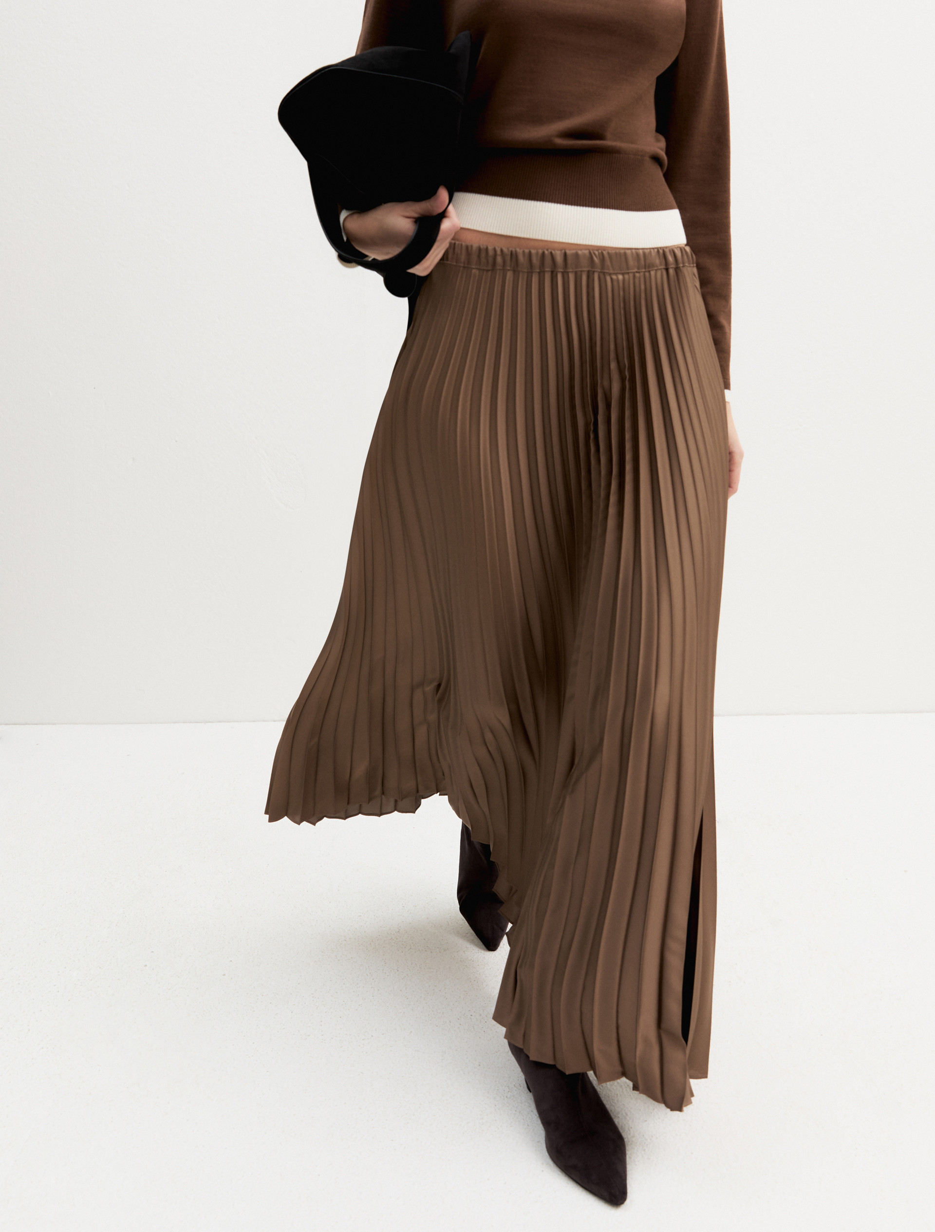 Pleated stretch-satin skirt - TURTLEDOVE - Emme - 5
