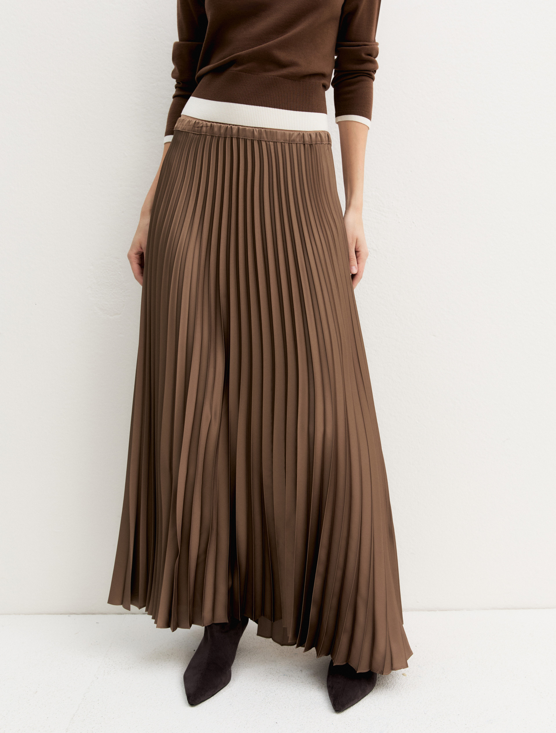 Pleated stretch-satin skirt - TURTLEDOVE - Emme - 7