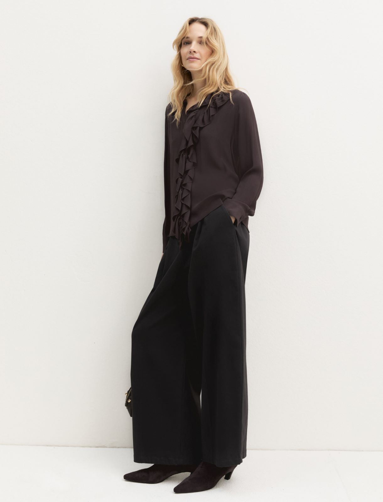 Ruffled shirt - DARK BROWN - Emme