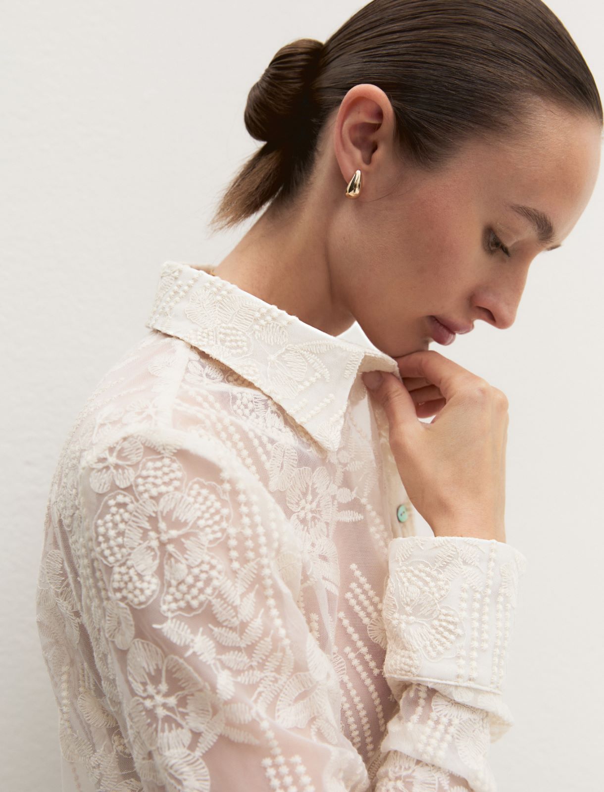 Cropped embroidered tulle shirt - WOOL WHITE - Emme - 3