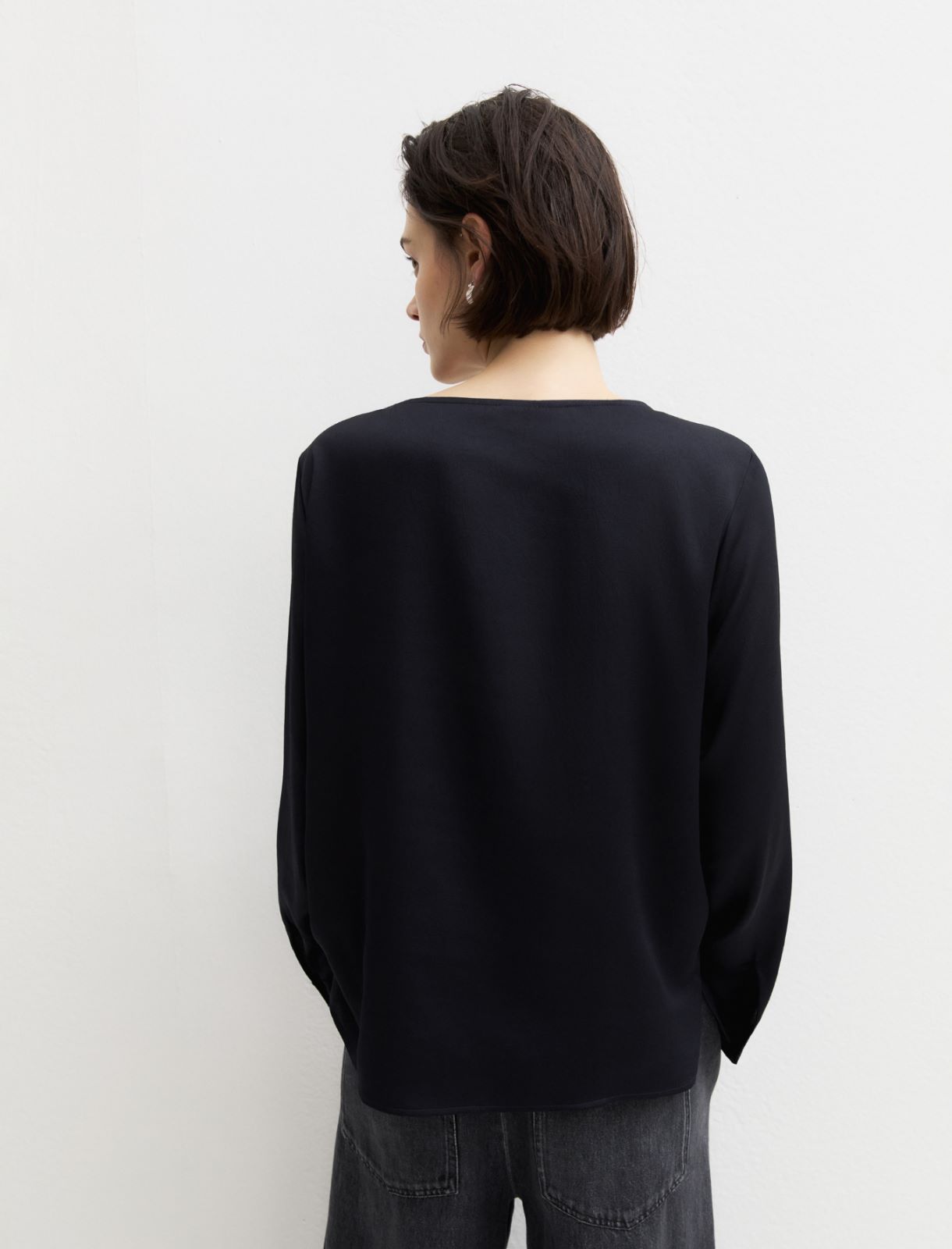Crinkle hammered-satin blouse - NAVY - Emme - 2