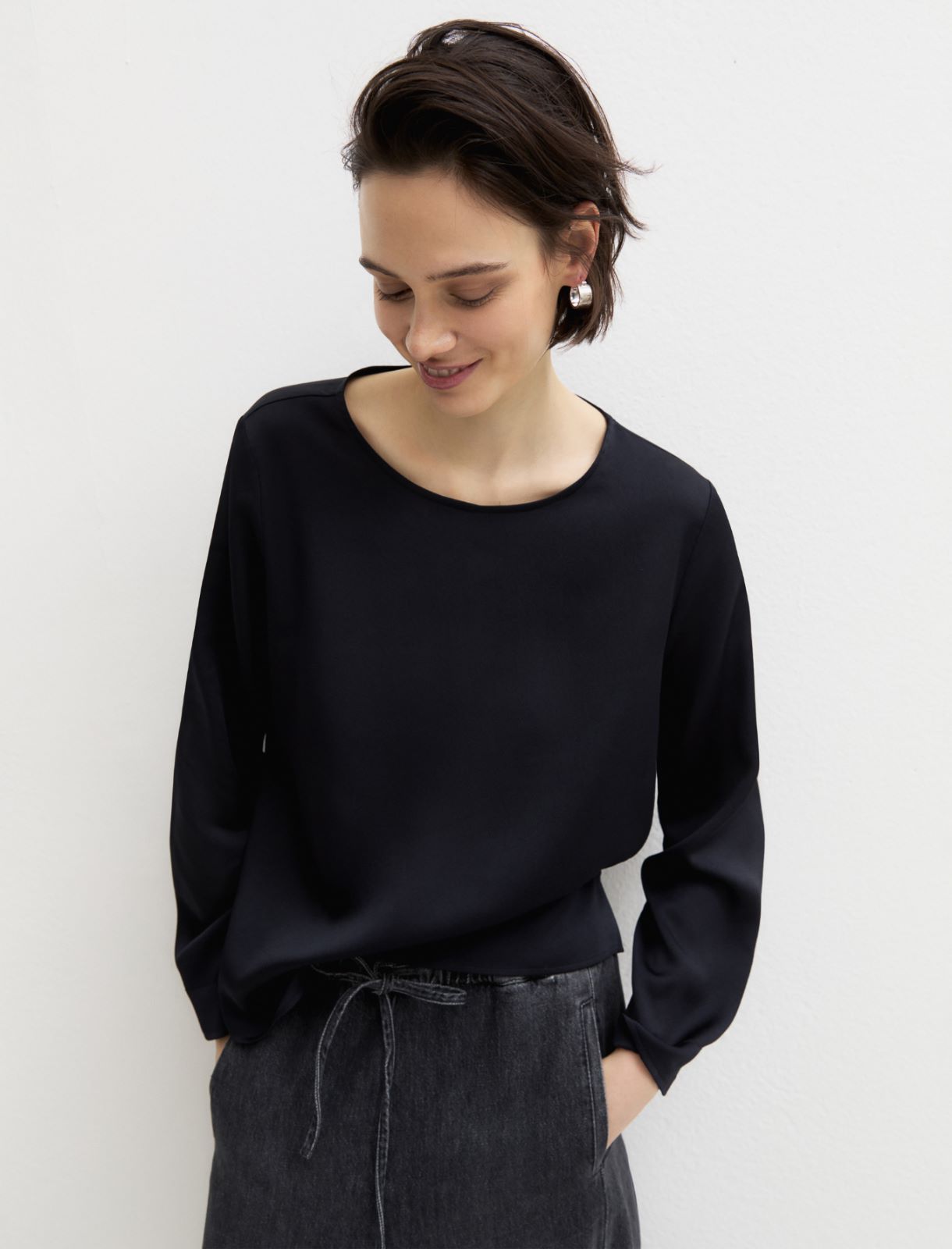 Crinkle hammered-satin blouse - NAVY - Emme - 3