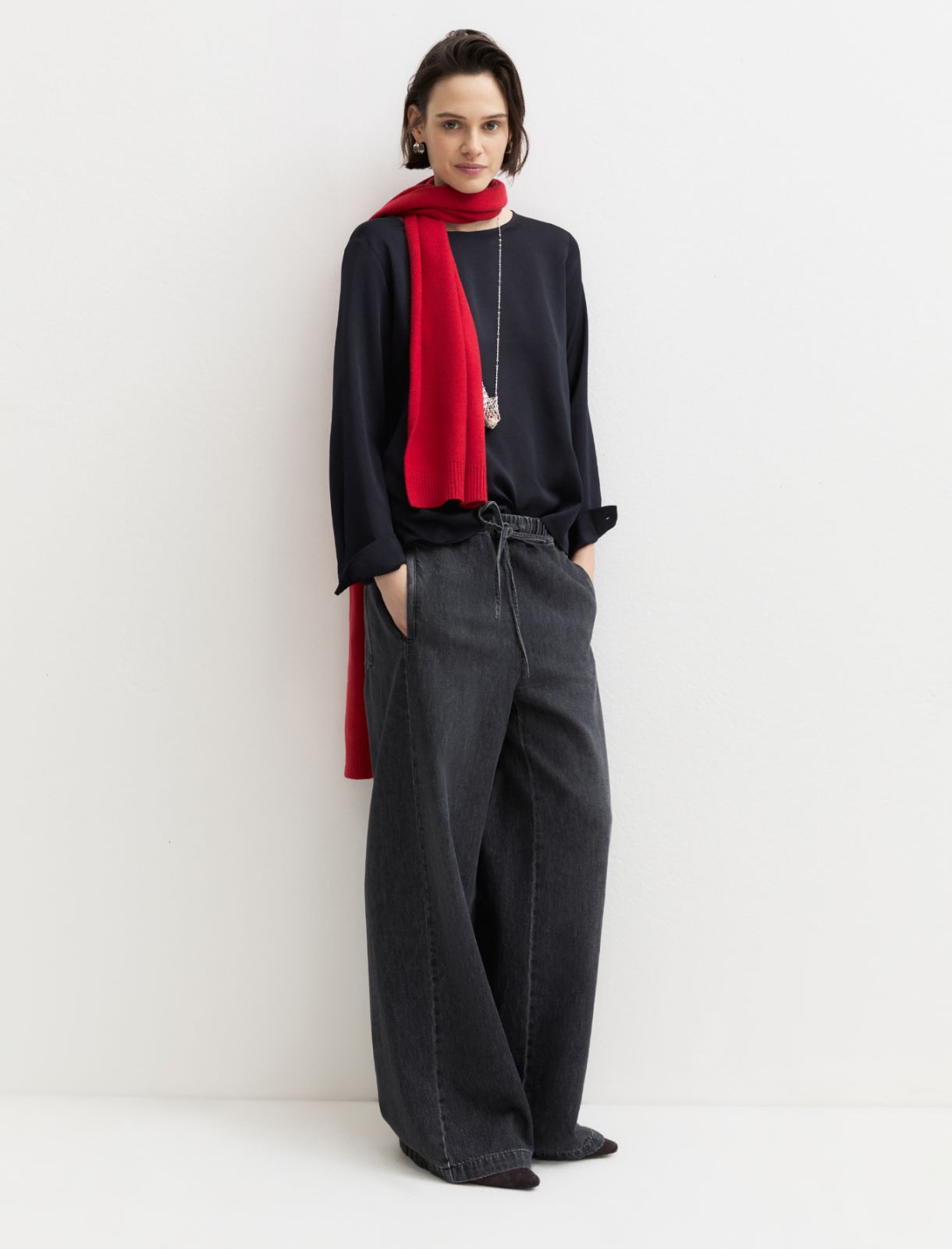 Crinkle hammered-satin blouse - NAVY - Emme