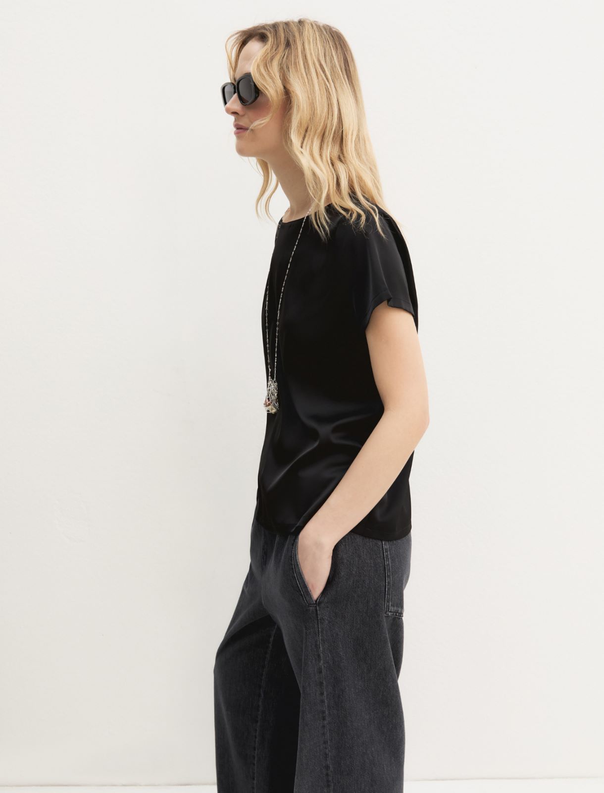 Blusa a maniche corte in raso leggero - NERO - Emme - 6