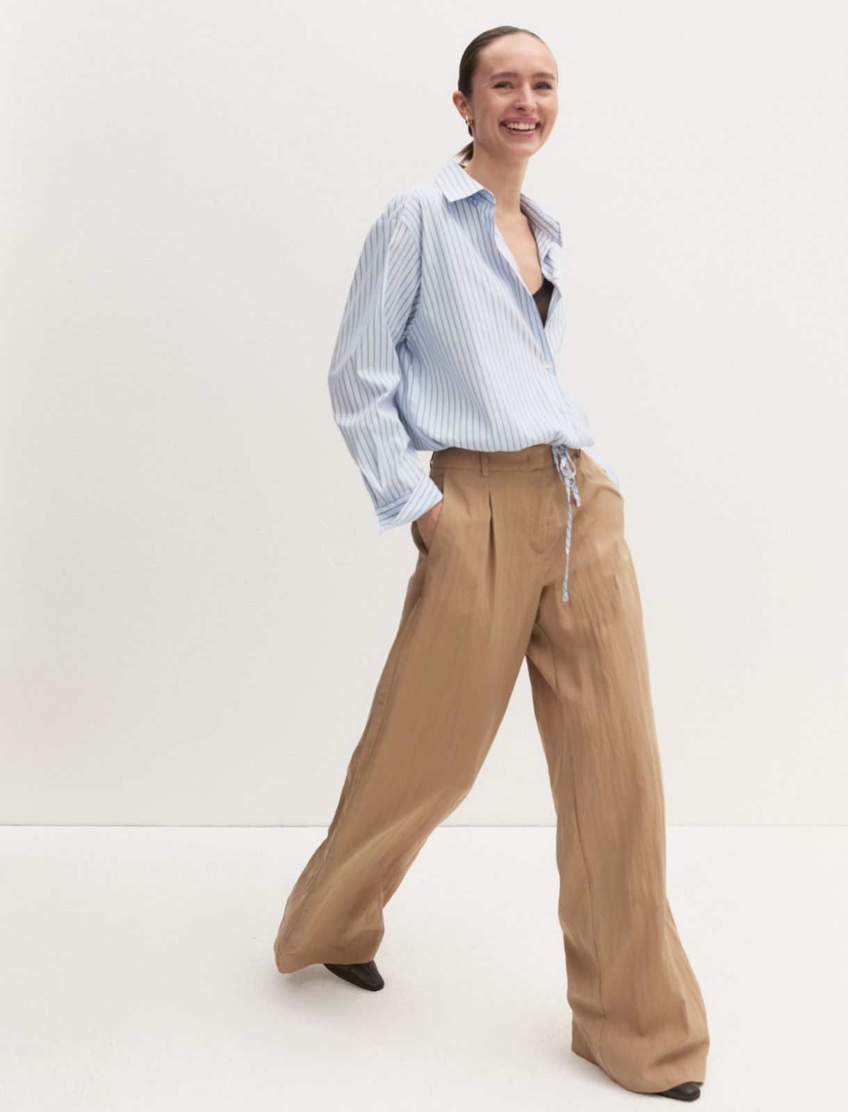 Wide-leg crinkle-fabric trousers - NATURAL - Emme - 4