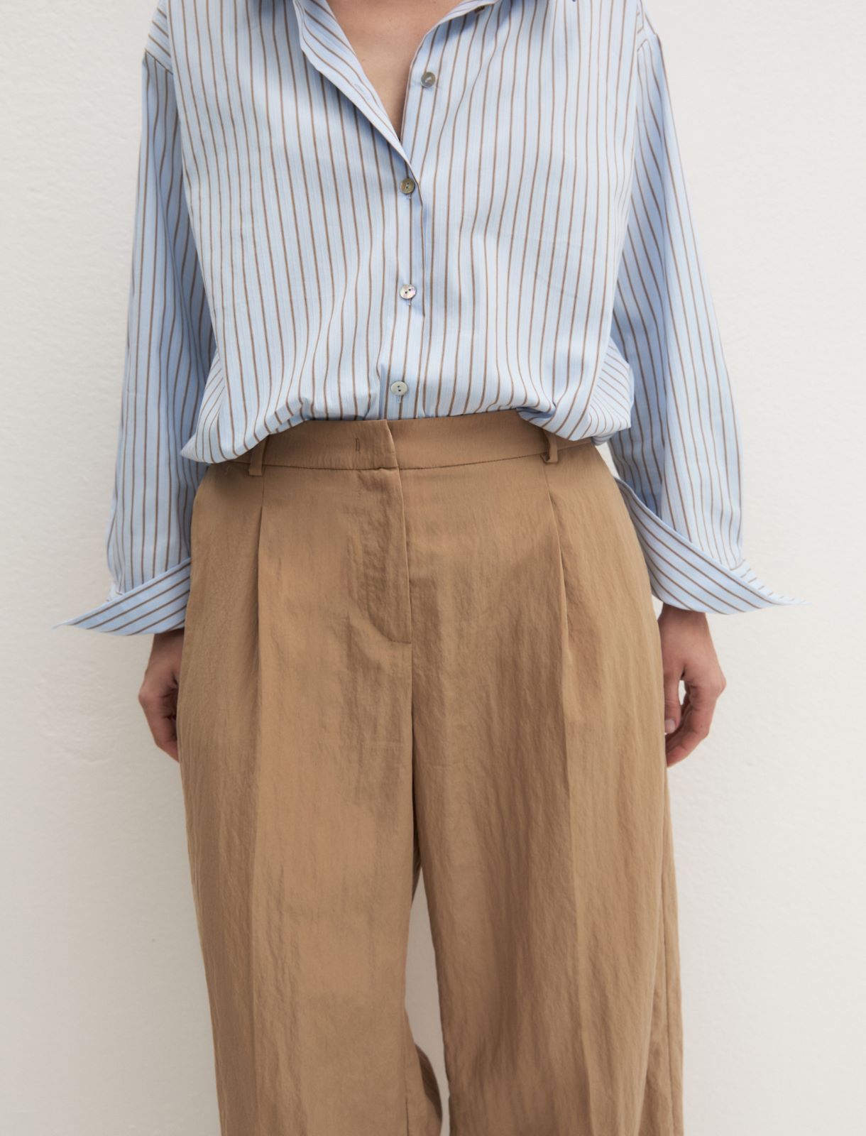 Wide-leg crinkle-fabric trousers - NATURAL - Emme - 7