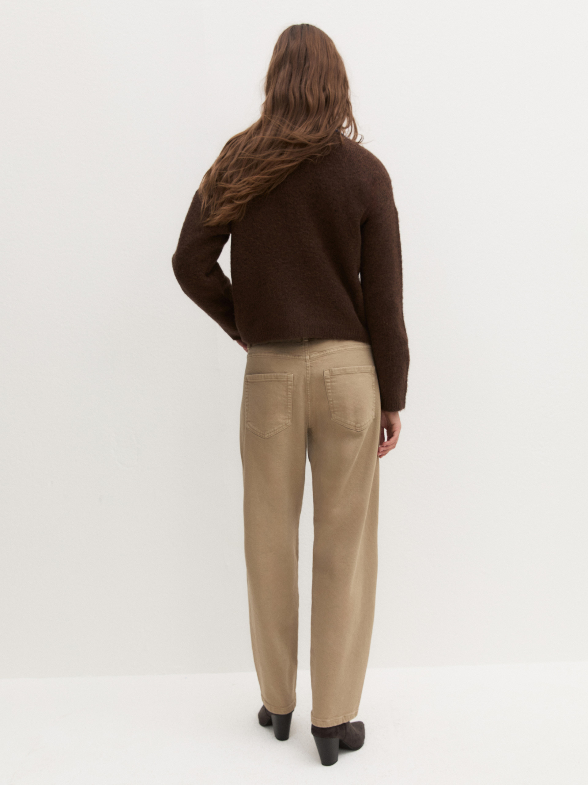 Worn-in finish barrel-leg jeans - NATURAL - Emme - 2