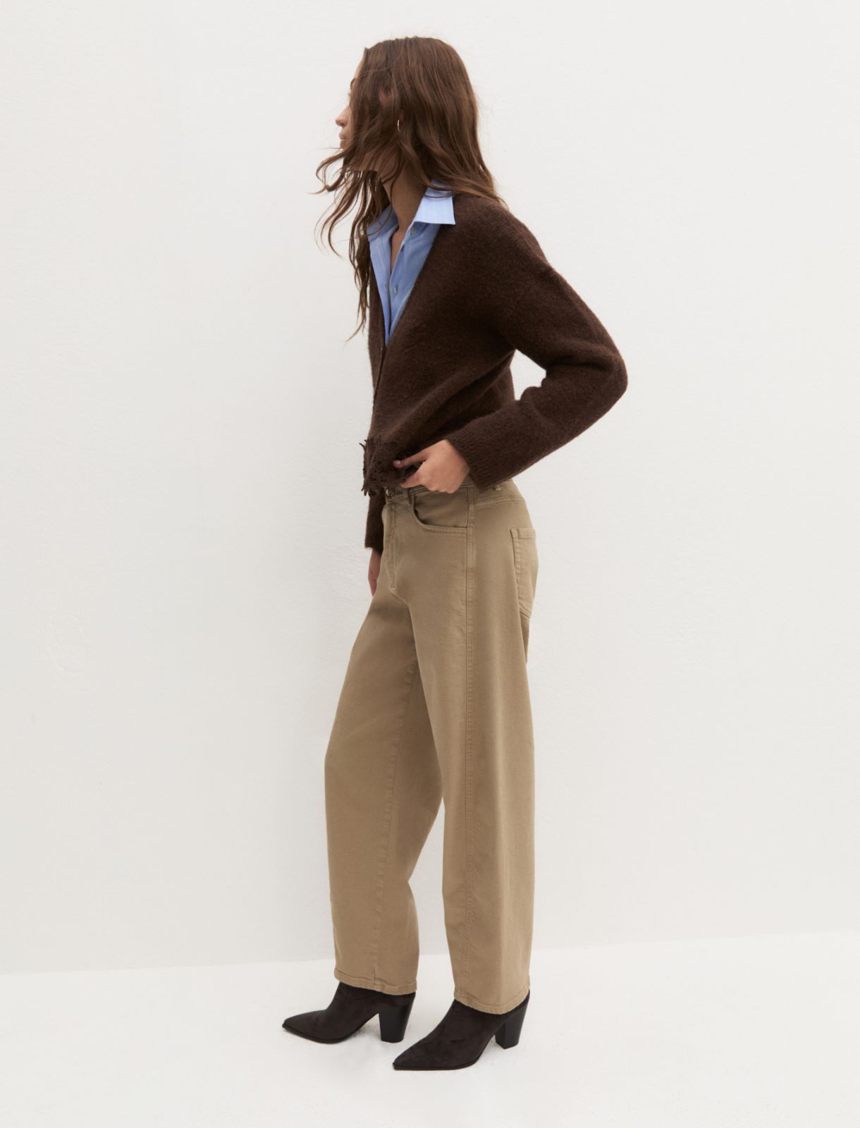 Worn-in finish barrel-leg jeans - NATURAL - Emme - 3