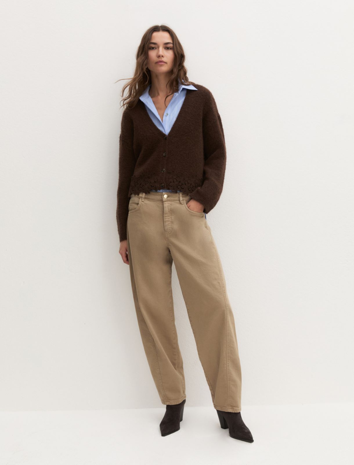 Worn-in finish barrel-leg jeans - NATURAL - Emme
