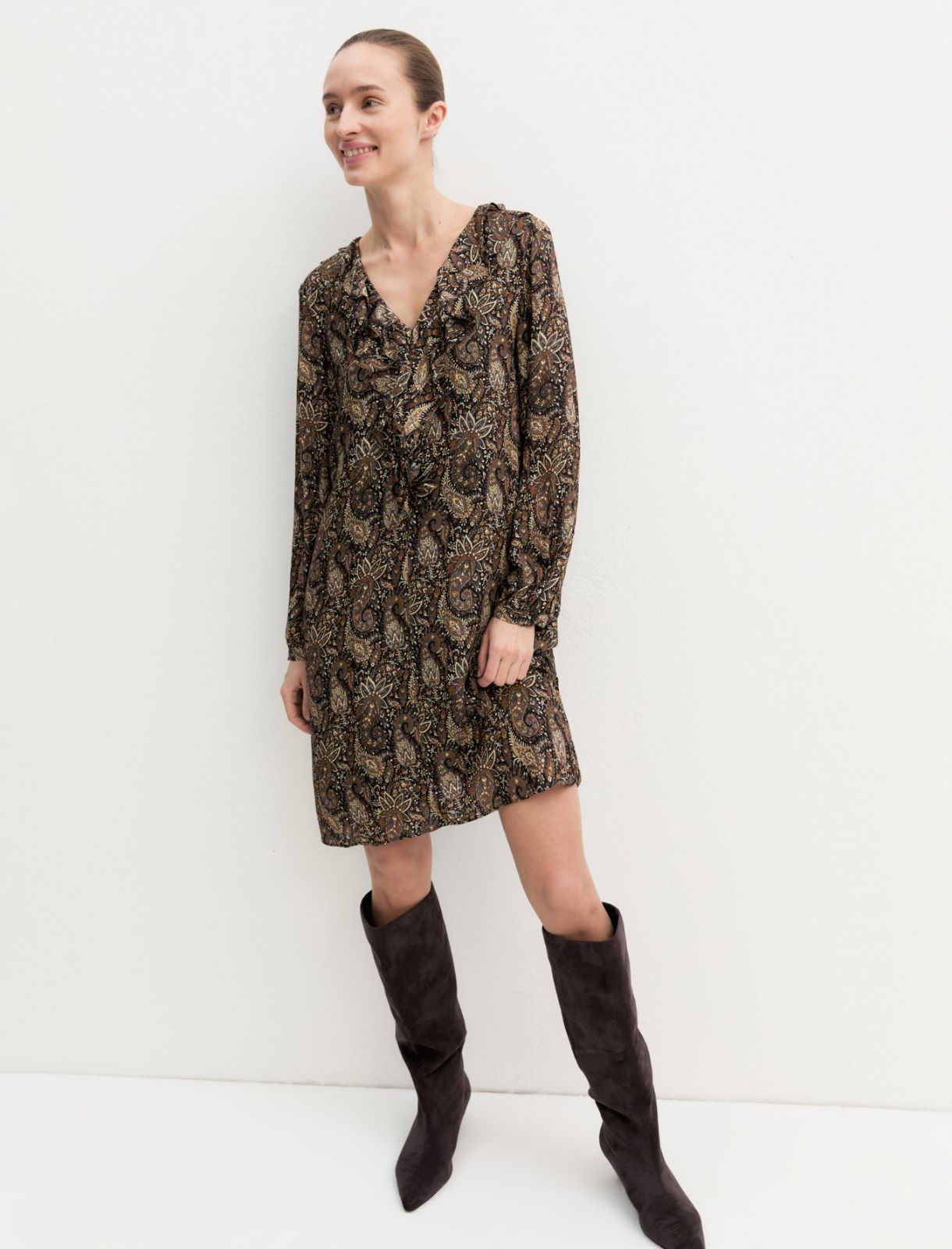Vestido de sablé con volantes - NEGRO - Emme - 4