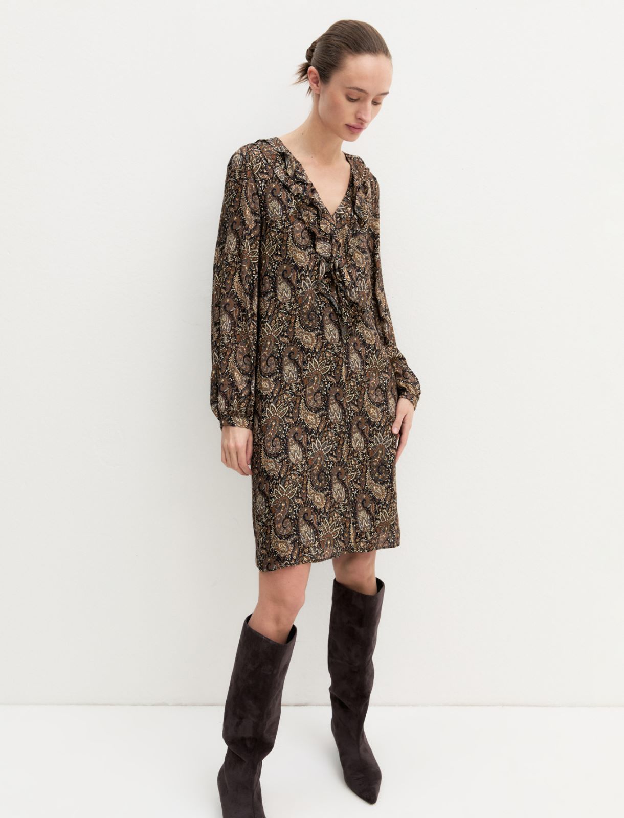 Vestido de sablé con volantes - NEGRO - Emme