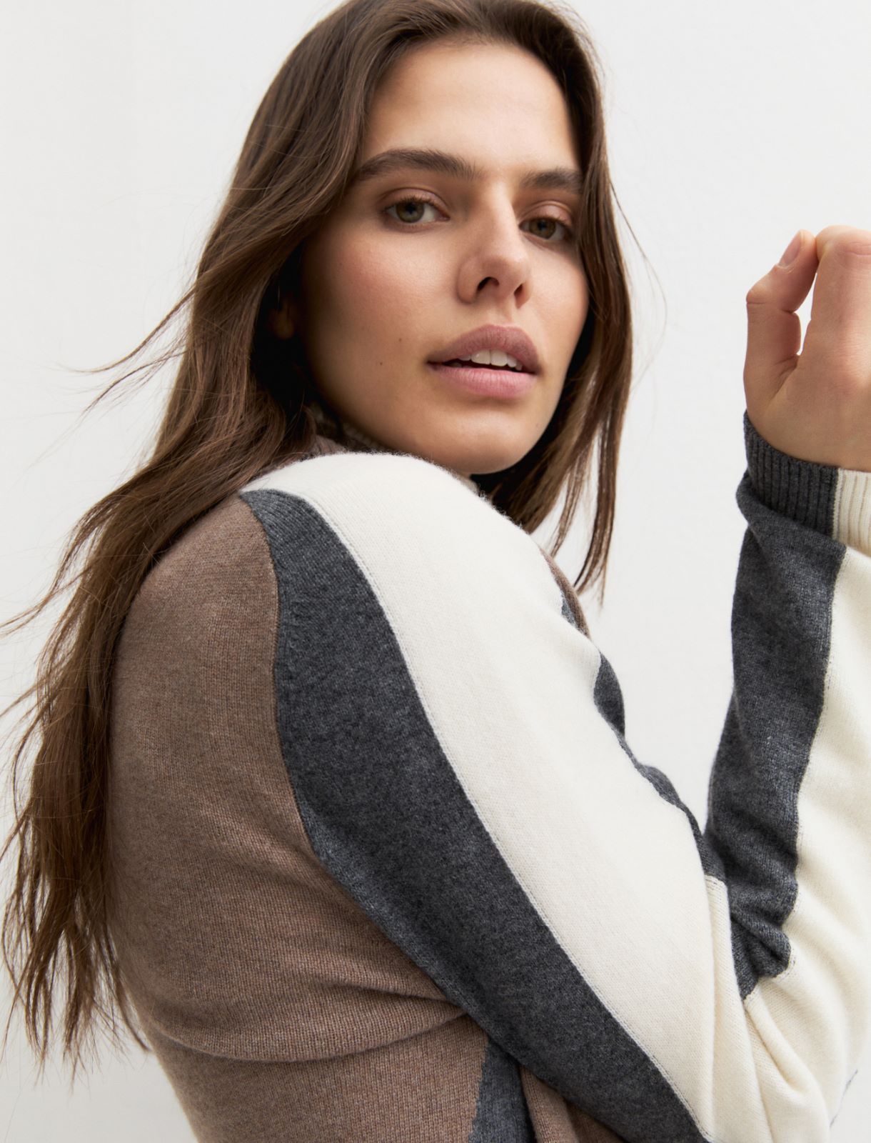High-neck wool and cashmere jumper - BEIGE - Emme - 3