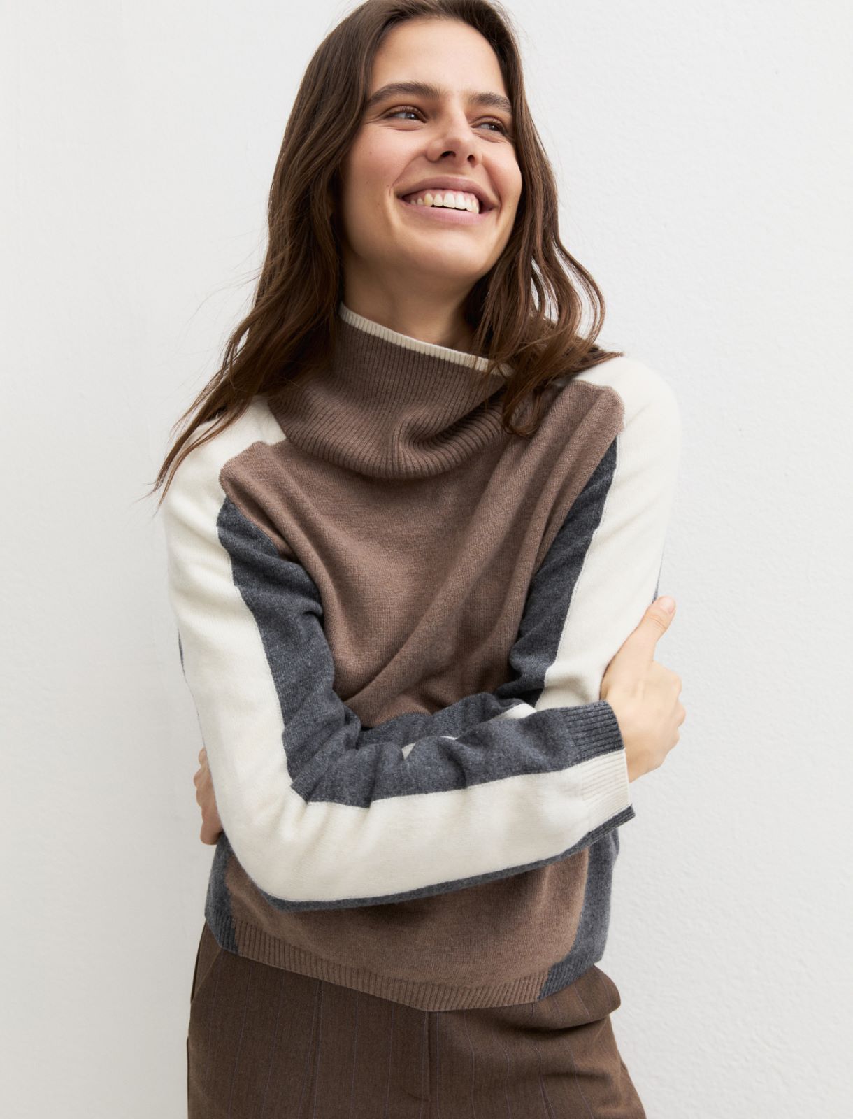 High-neck wool and cashmere jumper - BEIGE - Emme - 4