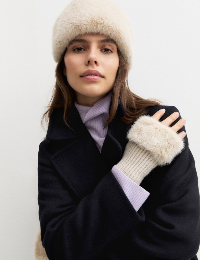 Faux-fur trimmed hand warmers - CREAM